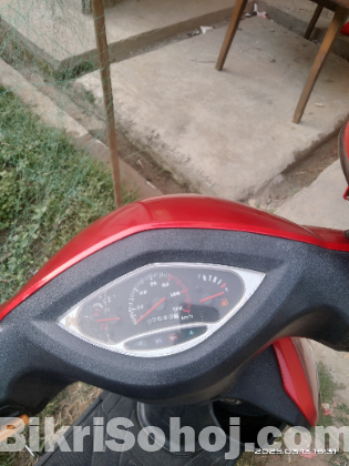 Runner scooty